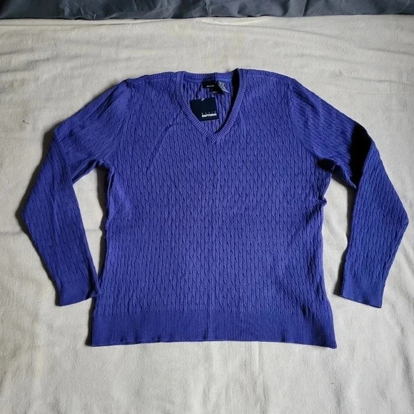 Cable Sweater NWT - Picture 1 of 4
